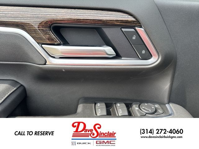GMC Sierra 3500HD Vehicle Full-screen Gallery Image 13