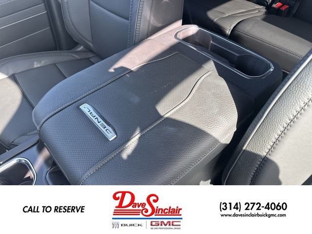 GMC Sierra 2500HD Vehicle Full-screen Gallery Image 21