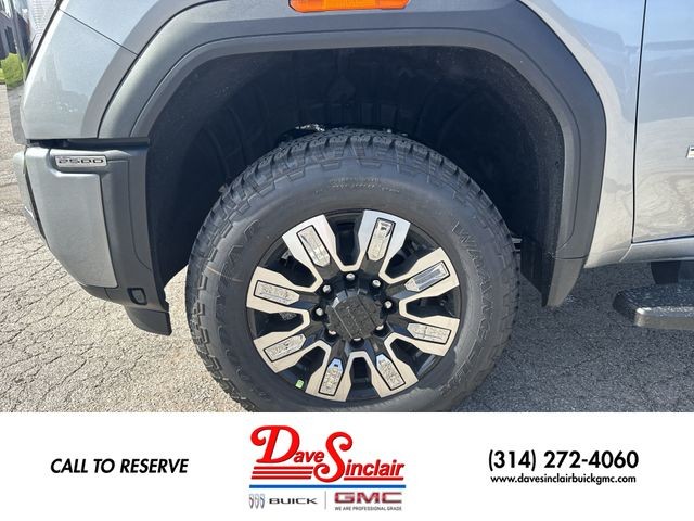 GMC Sierra 2500HD Vehicle Full-screen Gallery Image 10
