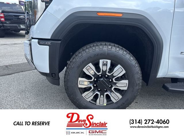 GMC Sierra 2500HD Vehicle Full-screen Gallery Image 10