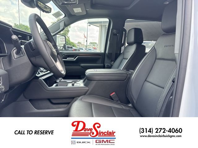 GMC Sierra 2500HD Vehicle Full-screen Gallery Image 11
