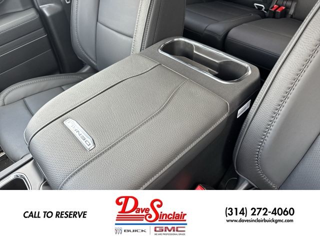 GMC Sierra 2500HD Vehicle Full-screen Gallery Image 21