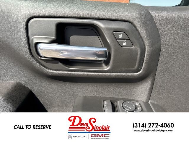GMC Sierra 1500 Vehicle Full-screen Gallery Image 13