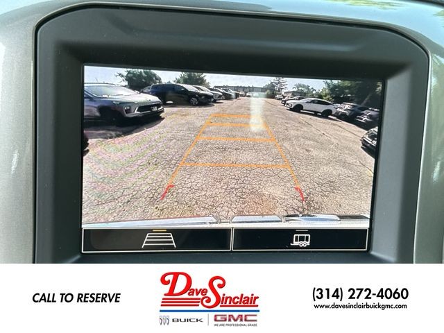GMC Sierra 1500 Vehicle Full-screen Gallery Image 17