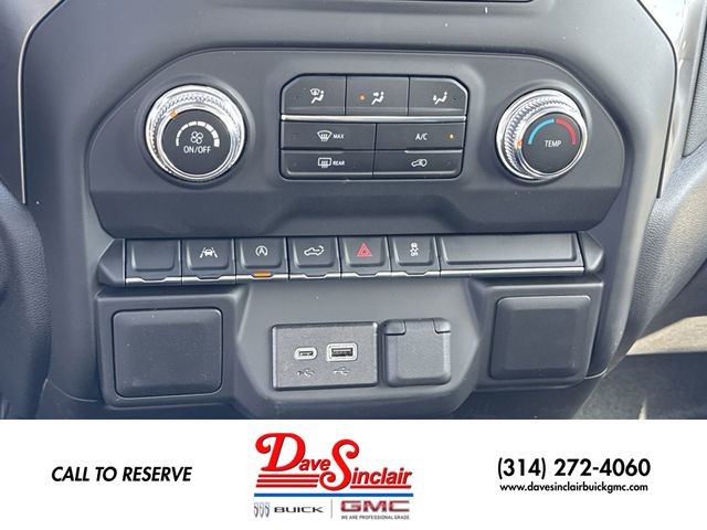 GMC Sierra 1500 Vehicle Full-screen Gallery Image 18