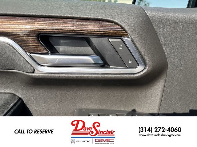 GMC Sierra 1500 Vehicle Full-screen Gallery Image 13