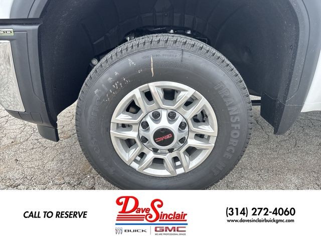 GMC Sierra 2500HD Vehicle Full-screen Gallery Image 10