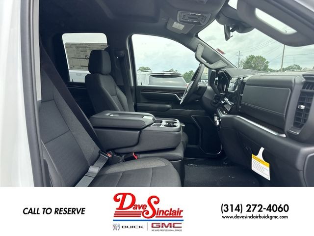GMC Sierra 2500HD Vehicle Full-screen Gallery Image 24