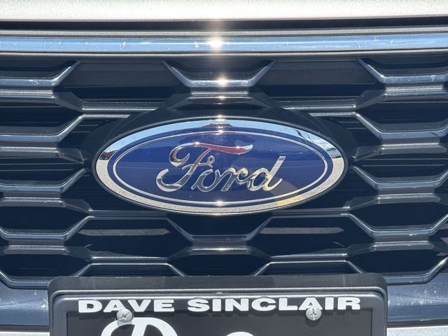 Ford Escape Vehicle Full-screen Gallery Image 34