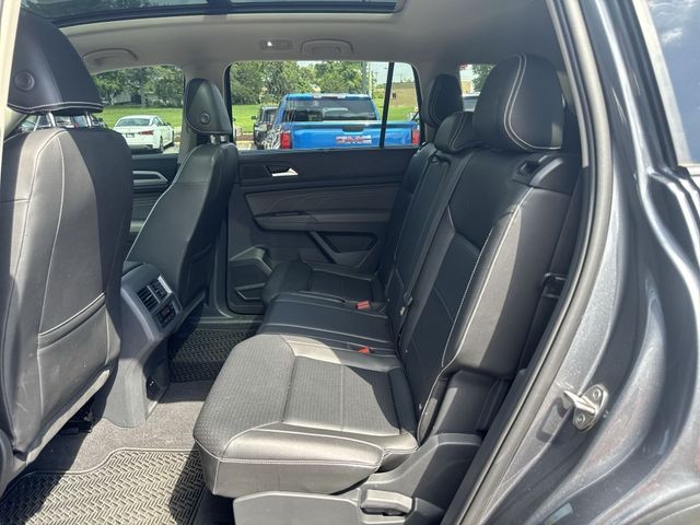 Volkswagen Atlas Vehicle Full-screen Gallery Image 28