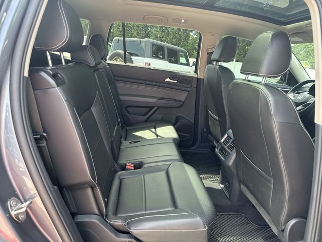 Volkswagen Atlas Vehicle Full-screen Gallery Image 30