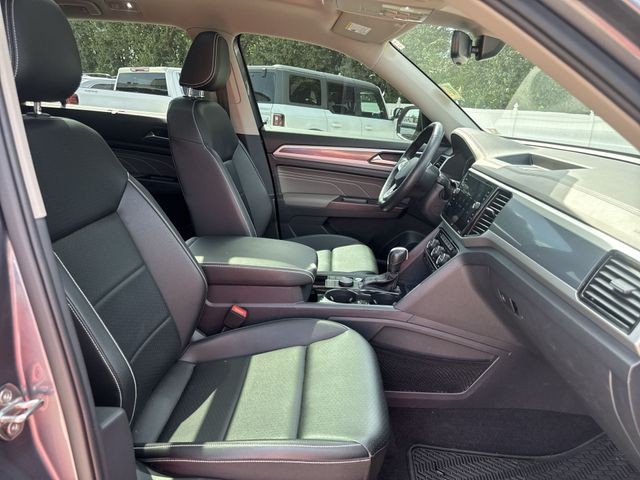 Volkswagen Atlas Vehicle Full-screen Gallery Image 31