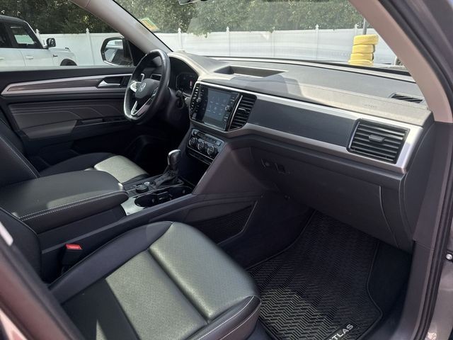 Volkswagen Atlas Vehicle Full-screen Gallery Image 32