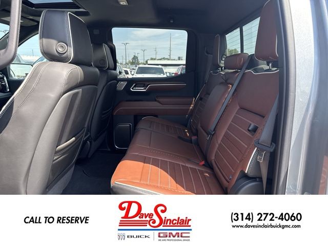 GMC Sierra 1500 Vehicle Full-screen Gallery Image 23