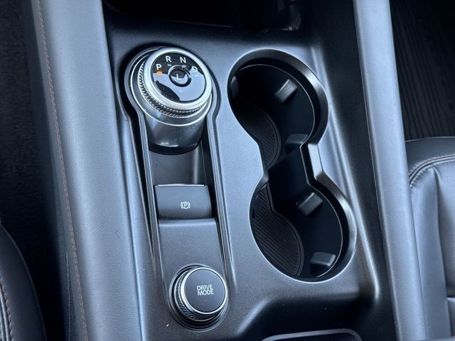 Ford Explorer Vehicle Full-screen Gallery Image 20