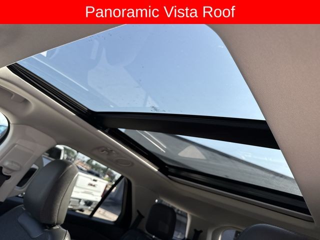 Ford Explorer Vehicle Full-screen Gallery Image 23