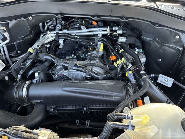 Ford Explorer Vehicle Full-screen Gallery Image 34