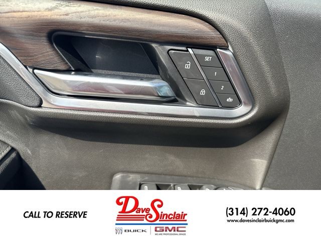 GMC Sierra 1500 Vehicle Full-screen Gallery Image 13