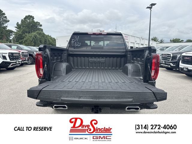 GMC Sierra 1500 Vehicle Full-screen Gallery Image 24