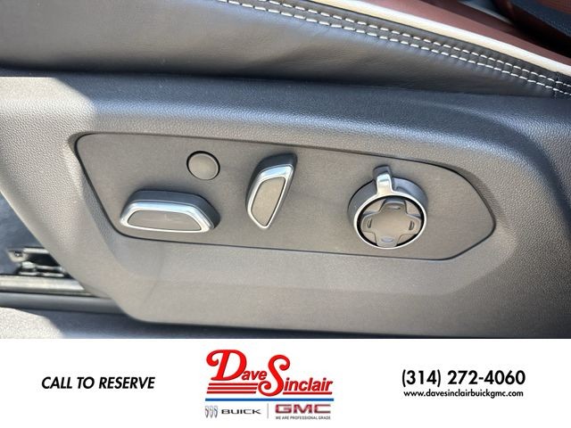 GMC Sierra 1500 Vehicle Full-screen Gallery Image 12
