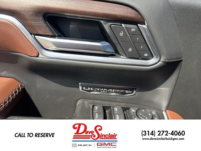 GMC Sierra 1500 Vehicle Full-screen Gallery Image 13