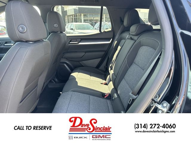 GMC Terrain Vehicle Full-screen Gallery Image 22