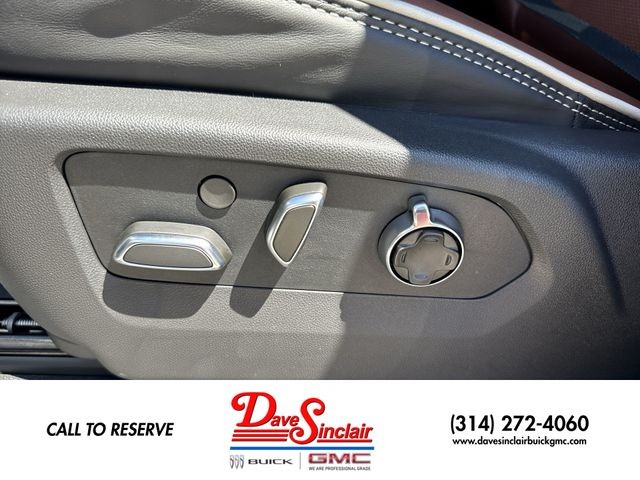 GMC Sierra 1500 Vehicle Full-screen Gallery Image 12