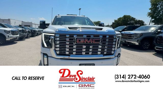 GMC Sierra 2500HD Vehicle Full-screen Gallery Image 03