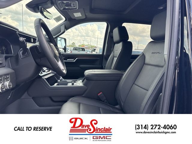 GMC Sierra 2500HD Vehicle Full-screen Gallery Image 11