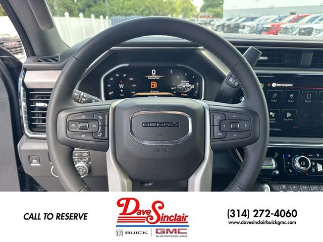 GMC Sierra 2500HD Vehicle Full-screen Gallery Image 14