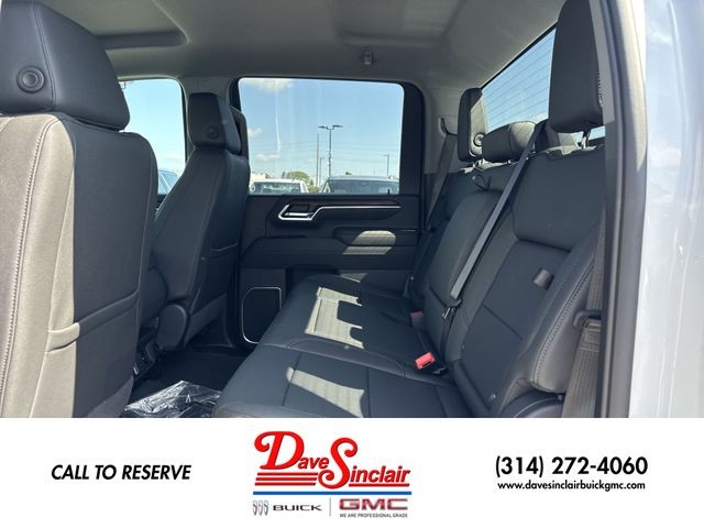 GMC Sierra 2500HD Vehicle Full-screen Gallery Image 22