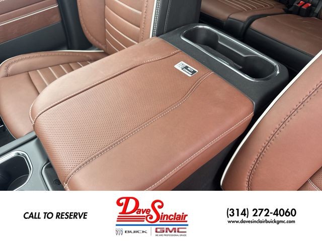 GMC Sierra 1500 Vehicle Full-screen Gallery Image 21