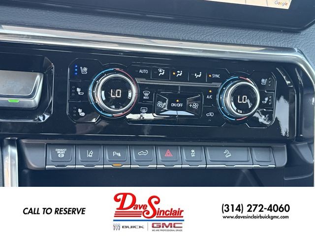 GMC Sierra 2500HD Vehicle Full-screen Gallery Image 19