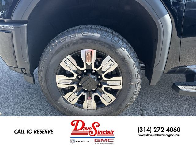 GMC Sierra 2500HD Vehicle Full-screen Gallery Image 10