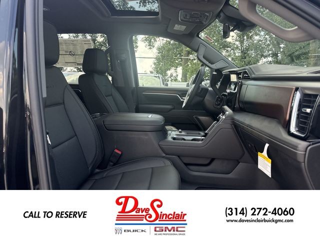 GMC Sierra 3500HD Vehicle Full-screen Gallery Image 25