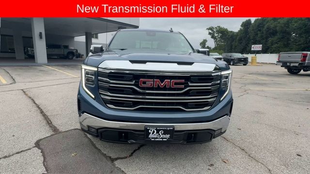 GMC Sierra 1500 Vehicle Full-screen Gallery Image 03