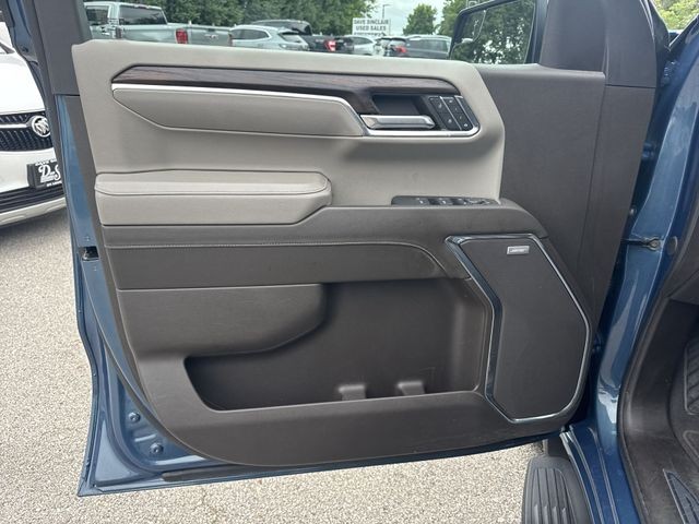 GMC Sierra 1500 Vehicle Full-screen Gallery Image 26