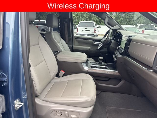 GMC Sierra 1500 Vehicle Full-screen Gallery Image 32