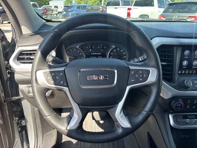 GMC Acadia Vehicle Full-screen Gallery Image 14