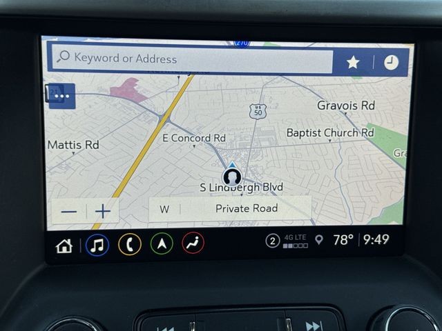 GMC Acadia Vehicle Full-screen Gallery Image 18