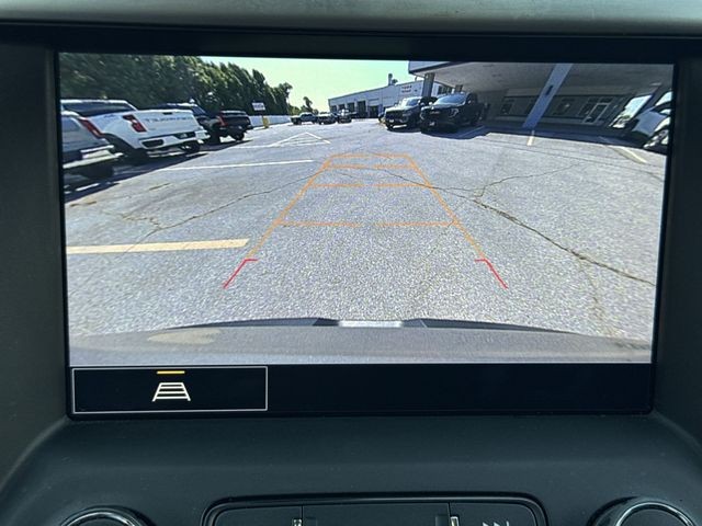 GMC Acadia Vehicle Full-screen Gallery Image 19