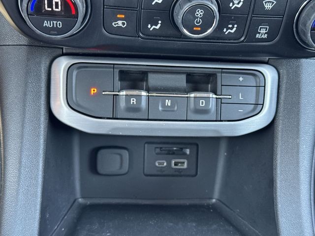 GMC Acadia Vehicle Full-screen Gallery Image 20