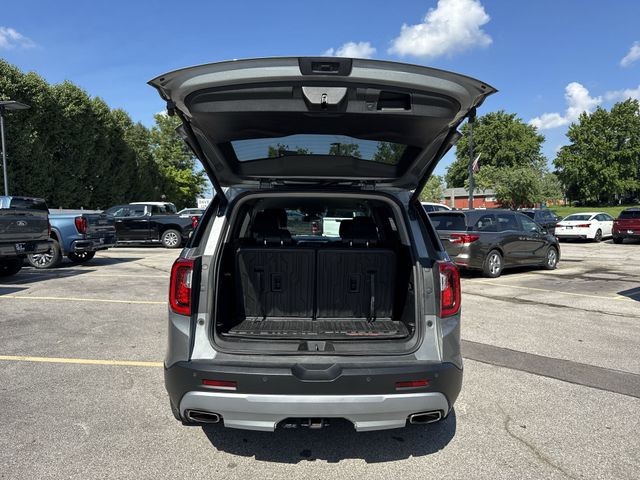 GMC Acadia Vehicle Full-screen Gallery Image 30