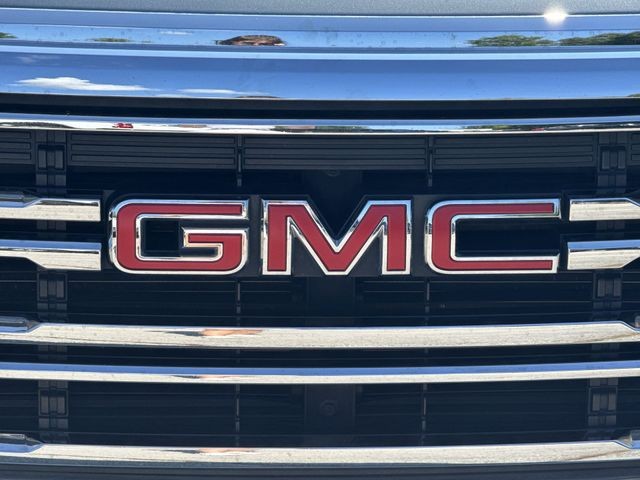 GMC Acadia Vehicle Full-screen Gallery Image 35