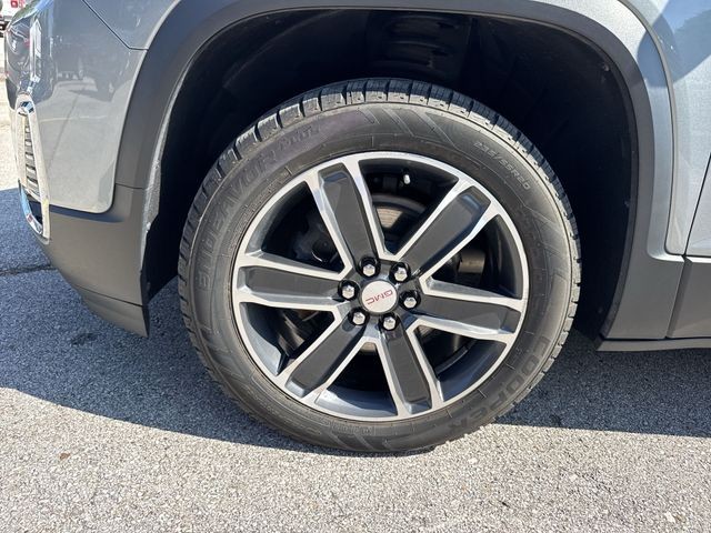 GMC Acadia Vehicle Full-screen Gallery Image 37
