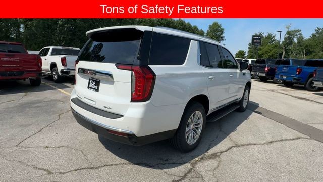 GMC Yukon Vehicle Full-screen Gallery Image 10