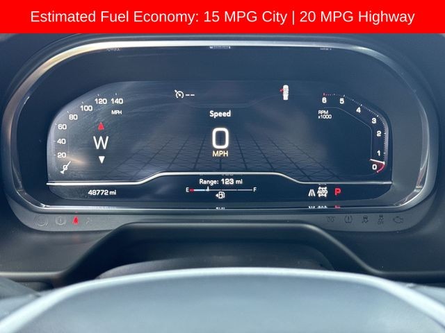 GMC Yukon Vehicle Full-screen Gallery Image 15