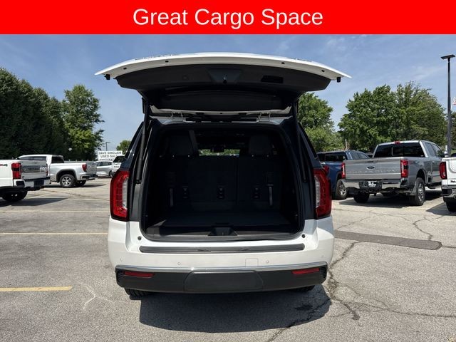 GMC Yukon Vehicle Full-screen Gallery Image 30