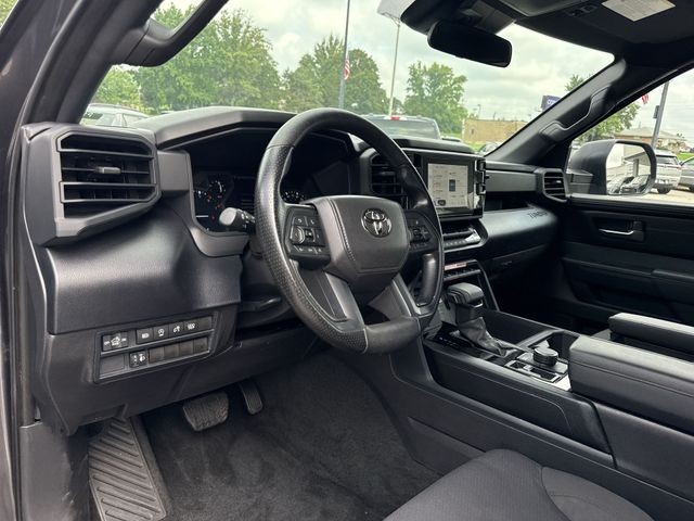 Toyota Tundra 4WD Vehicle Full-screen Gallery Image 13