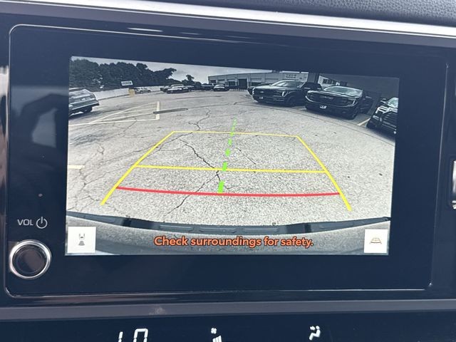 Toyota Tundra 4WD Vehicle Full-screen Gallery Image 18